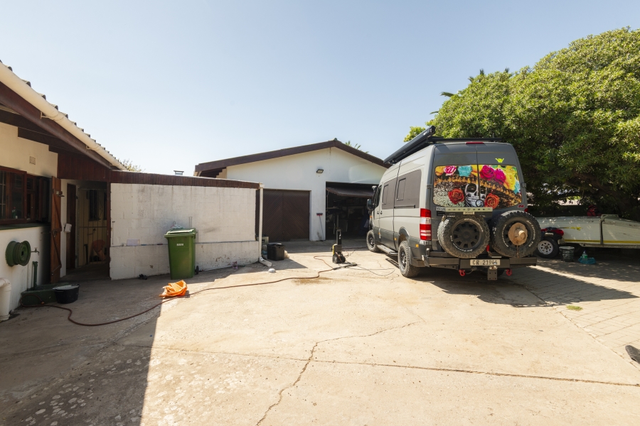 3 Bedroom Property for Sale in Middedorp Western Cape